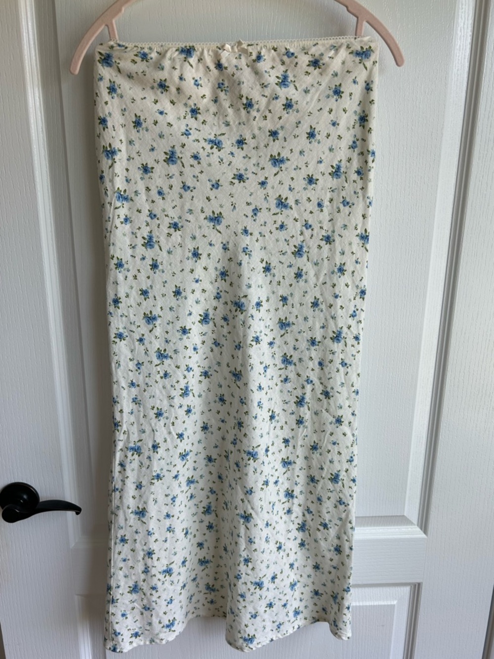 Wild Wable White Slip with Blue Rose and Green Leaf Print